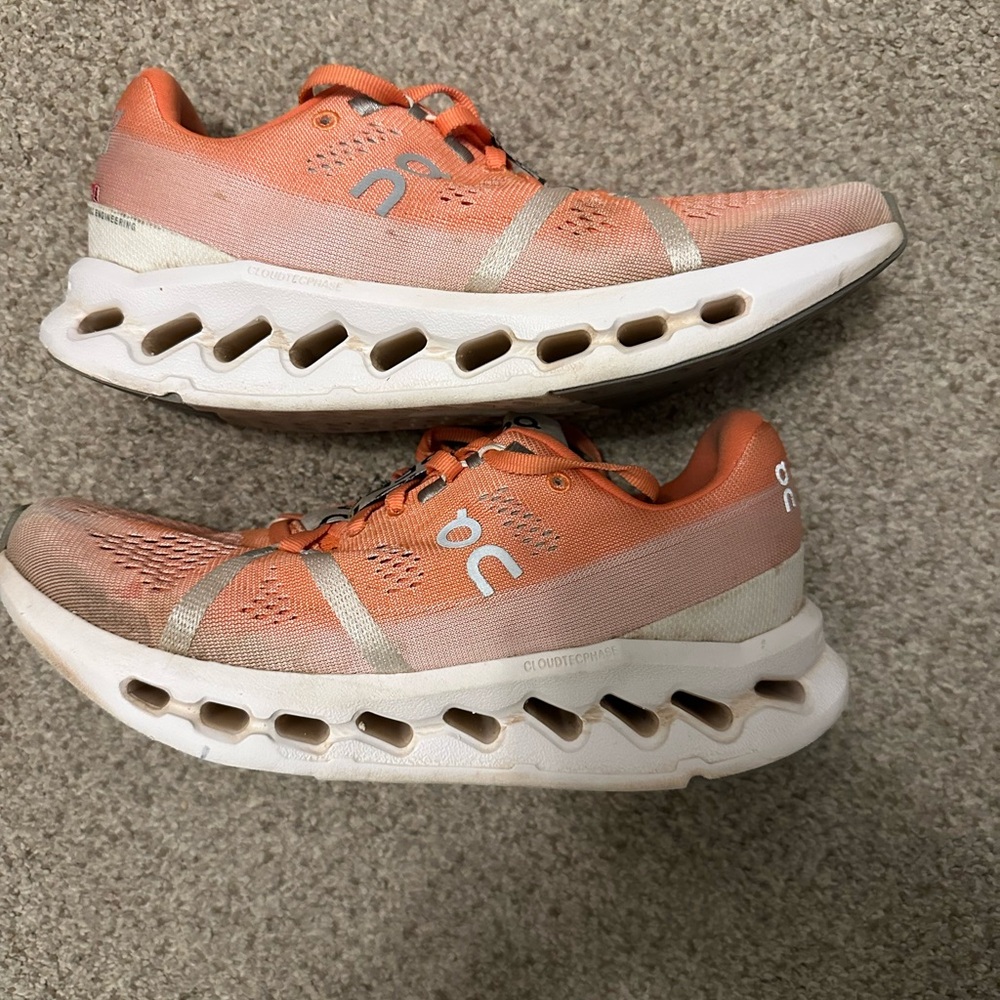 On Running Cloudsurfer Orange flame women’s Athletic Sneakers size 7